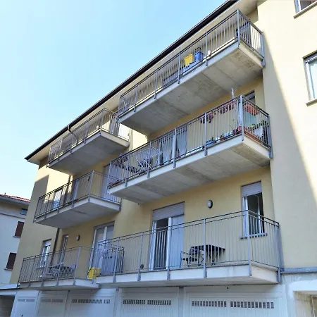 By With Scenic Views Apartament *