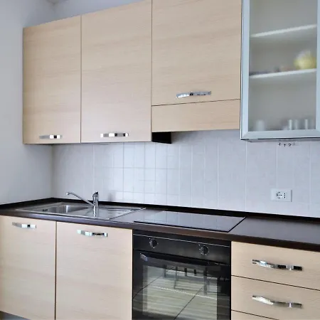 Apartament By With Scenic Views Dervio