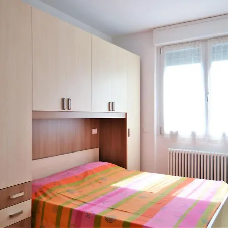 By With Scenic Views Apartman