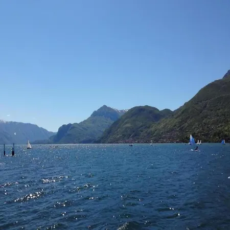 By With Scenic Views Lägenhet Dervio