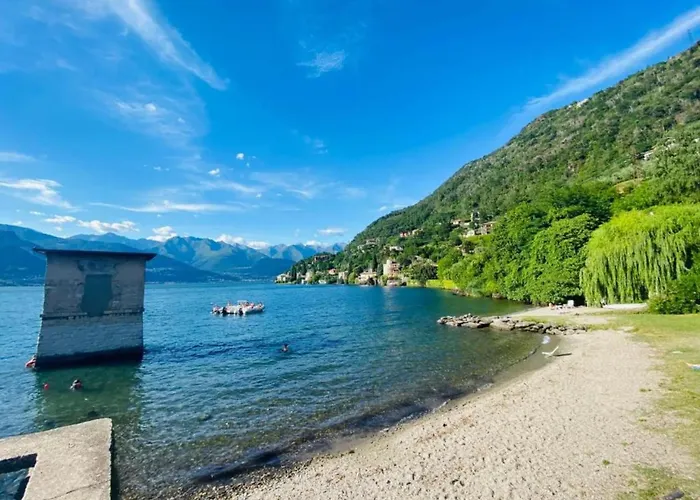 Διαμέρισμα By With Scenic Views